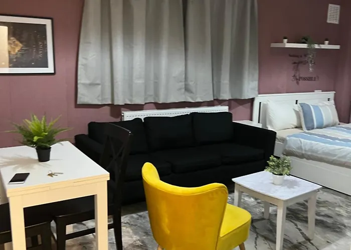 Spacious Room Near The Center